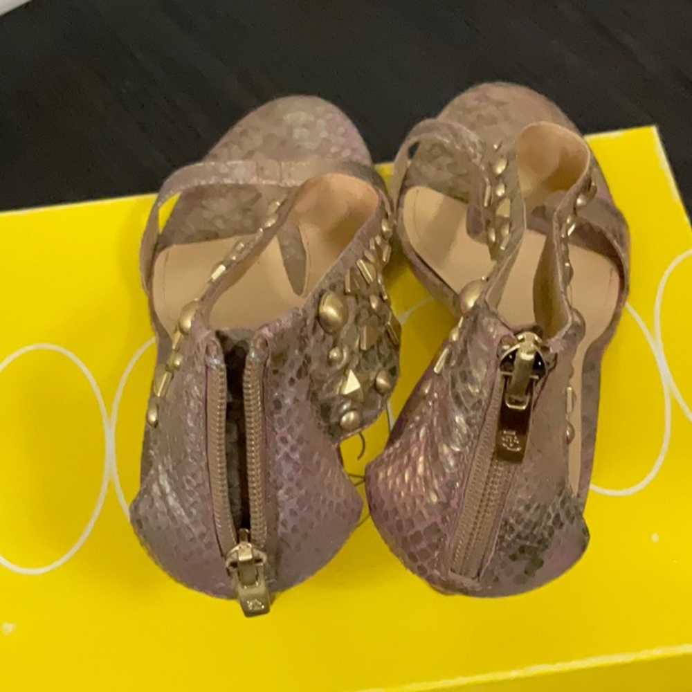 Joan & David Circa CJJUSTICA Sandal - Picture 3 of 7
